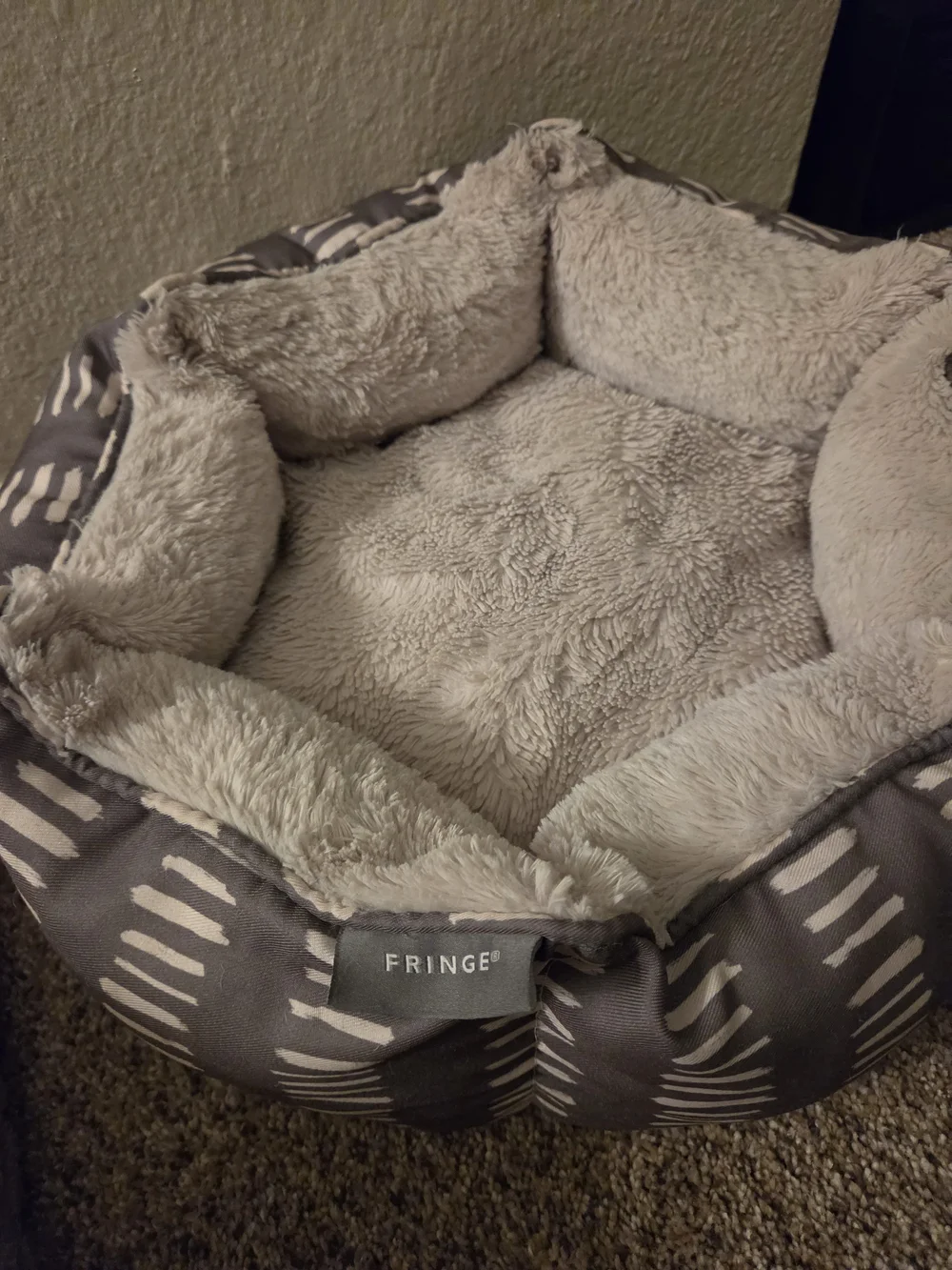 Fringe Studio Gray Plush Pet Bed - Cozy Round Cushion